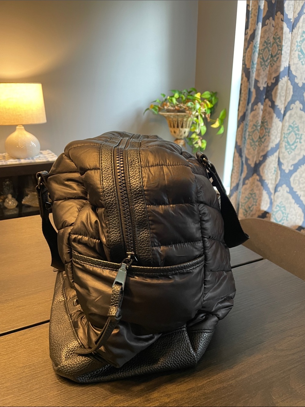 Cynthia Rowley Black Quilted Travel Tote Bag - Picture 4 of 10